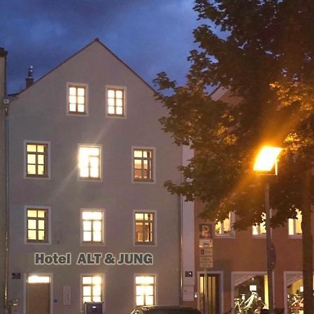 Altstadthotel Alt & Jung Regensburg Exterior foto